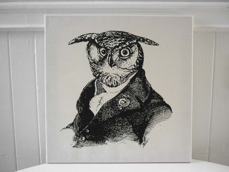 Old Wise Owl silk screened wall hanging 18x18 black