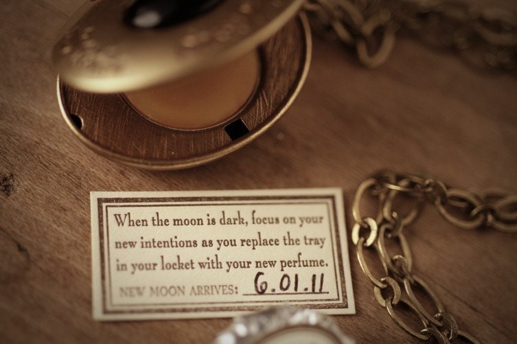 The Lunar Amulet for Ceremonies of Intention - A Tribute to the New Moon
