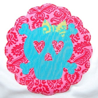 Girls Skull and Crossbones tee ... birthday shirt ... pirate party