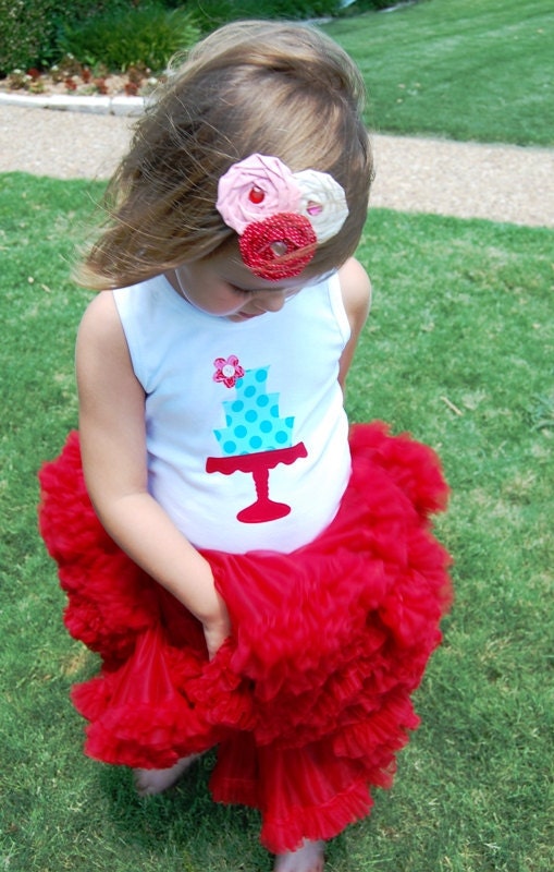 Birthday Shirt for girls ... The Laura Sue Flower Vintage Cake Stand Tee
