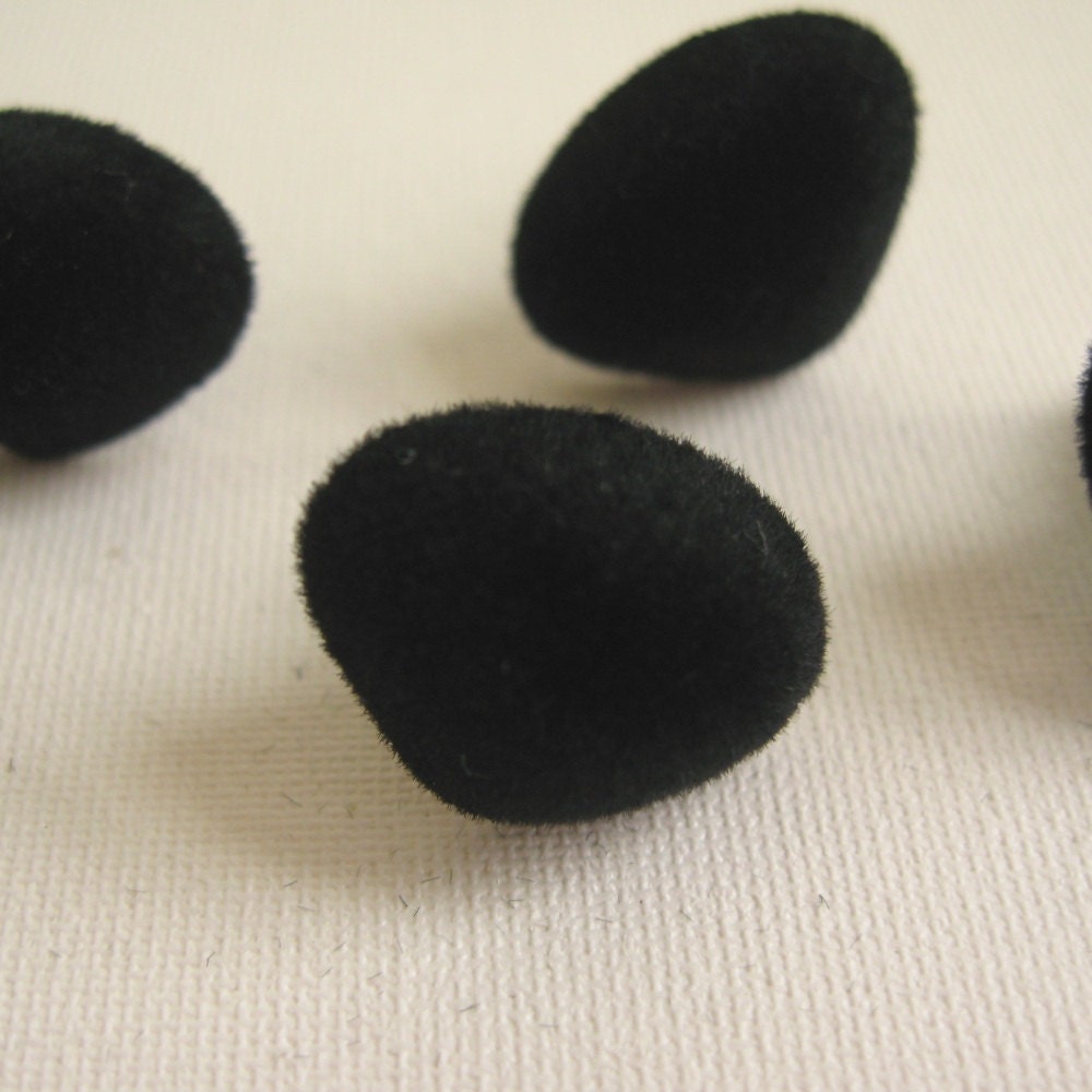 Flocked safety noses for bears or other toys