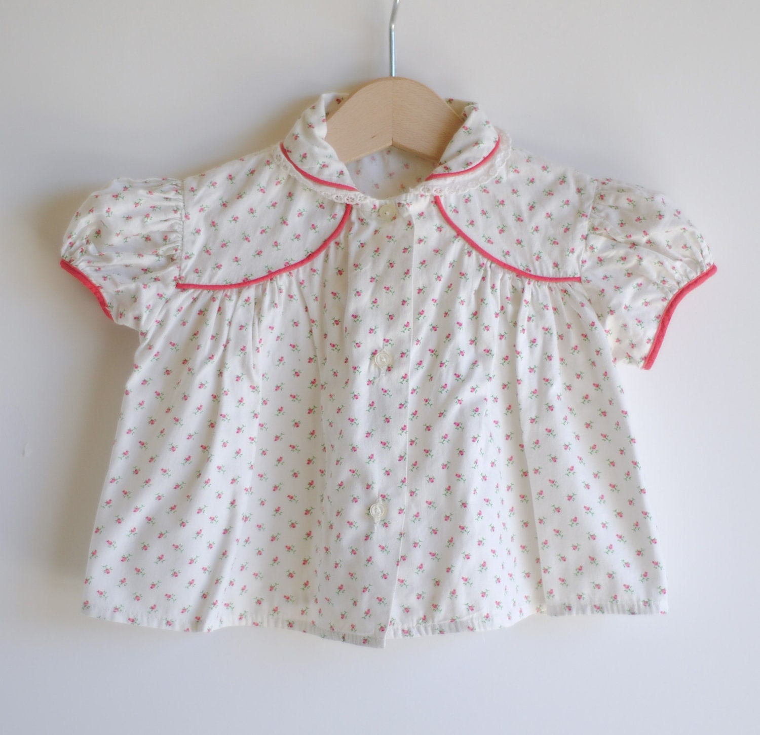 Vintage 1950's Baby Girl Button Up Shirt - Red Roses (0 to 3m)