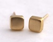 ON SALE 14k Yellow Gold Everyday Earrings