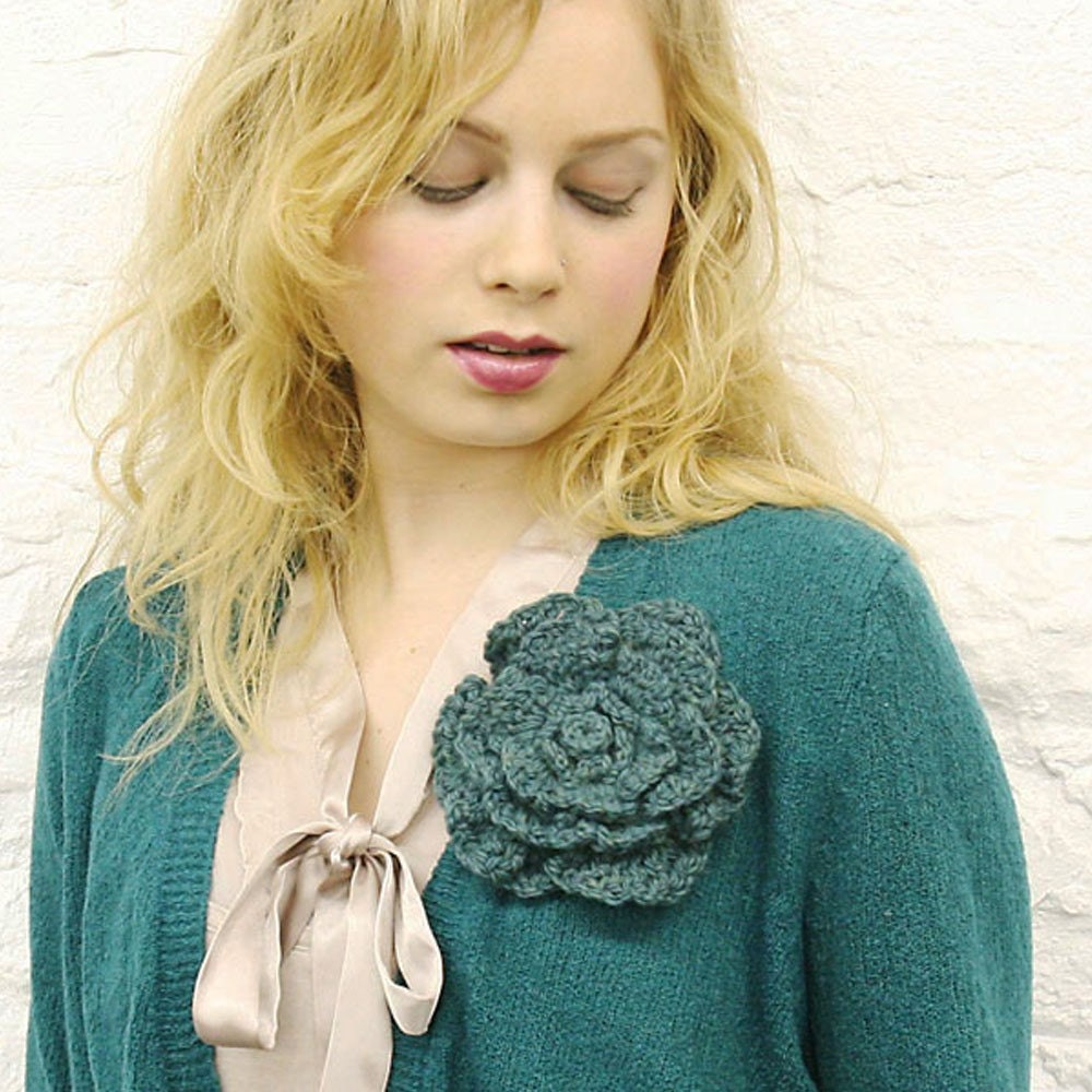 Teal Crocheted Flower Pin - READY TO SHIP
