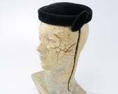 1950's New Look Black Velour Pillbox Hat