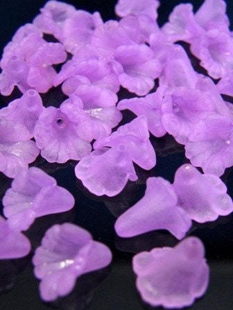 20 Medium Purple Matte Lucite IRIS Flower Beads - 12mm