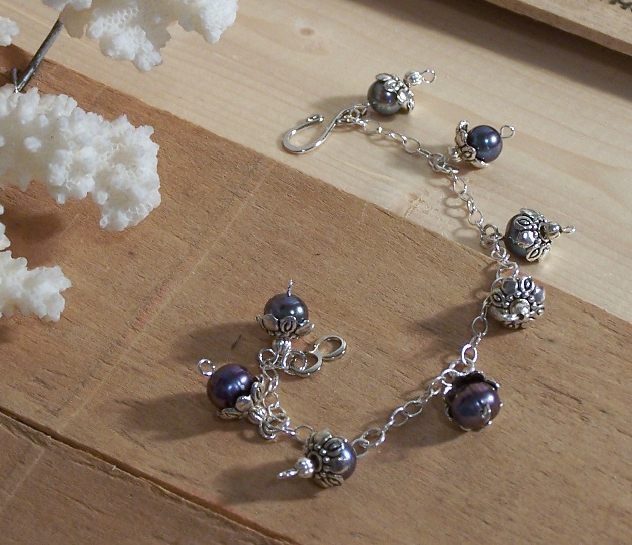 Peacock Pearl Jewelry Set - 2 Bracelets and Feather Earrings
