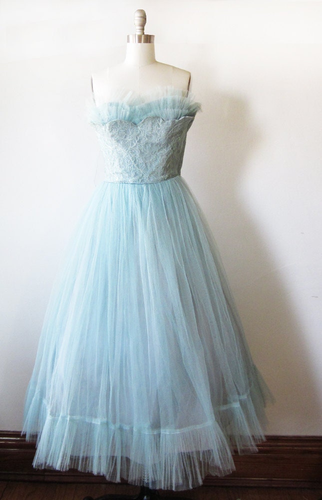 25% OFF SALE vintage 50s party dress / blue tulle gown / prom dress