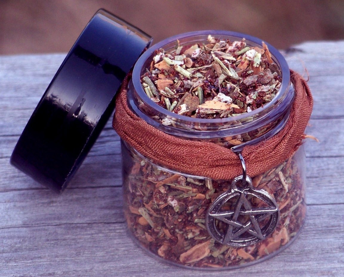 SAMHAIN SPIRIT NIGHT Traditional Blend Sacred Sabbat Smudge Incense with Sweet Madagascar Cinnamon and Much More