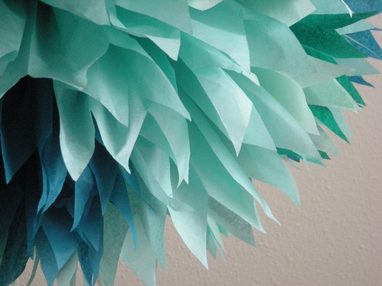 Poolside ... 1 tissue paper pom // wedding decorations // diy // birthday // nursery // anniversary // party decorations Il_170x135