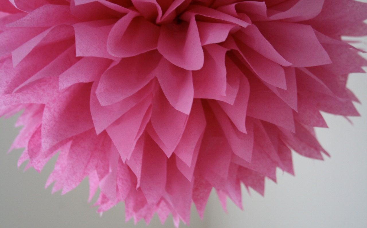 Magenta ... 1 tissue paper pom // wedding // birthday // anniversary // valentines day //party decorations Il_170x135