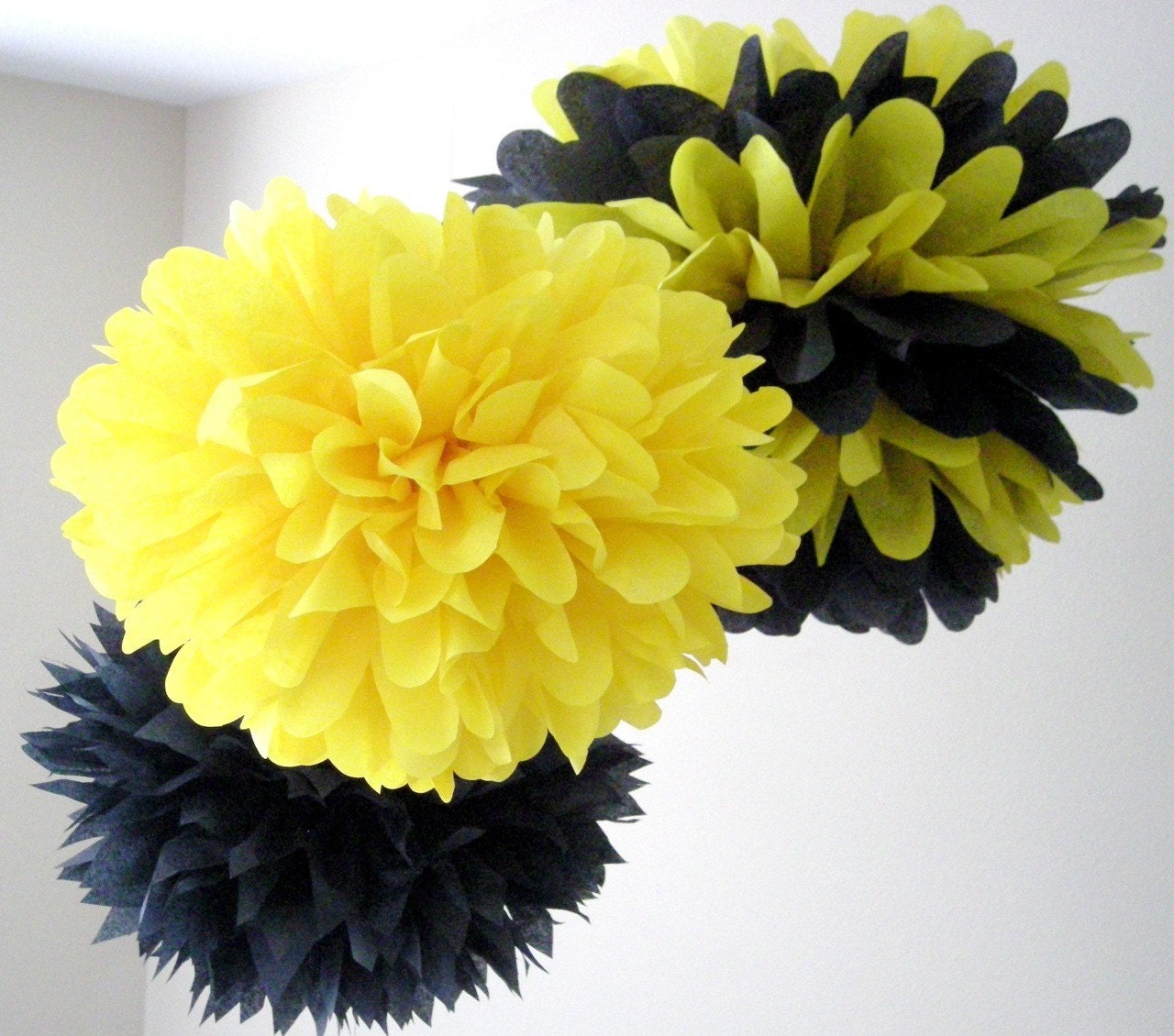Bumble and Buzz ... 3 tissue paper poms // bumble bee birthday // nursery decoration // party decorations Il_570xn