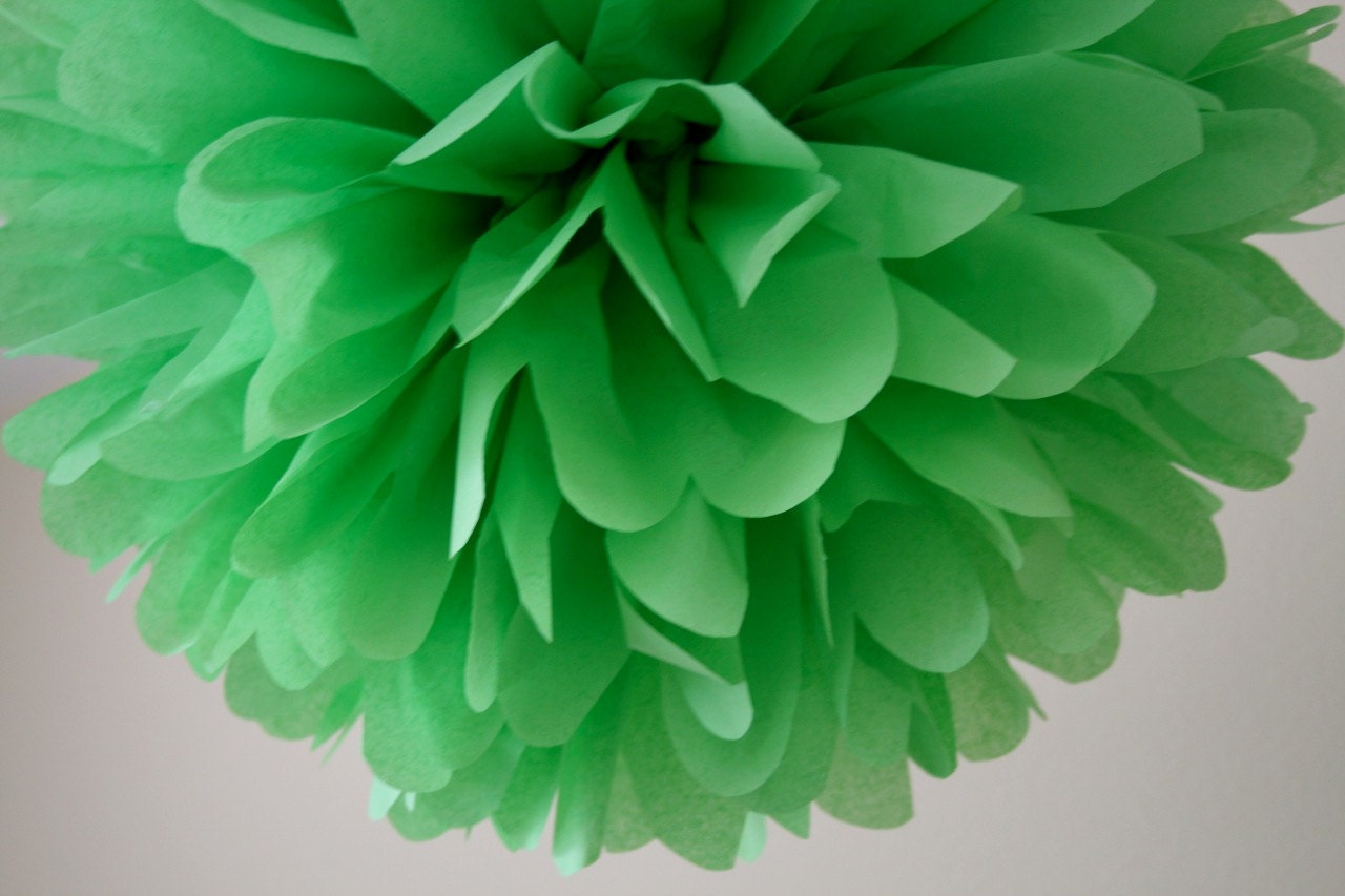 Apple ... 1 tissue paper pom // diy // wedding decorations // st patricks day // christmas // birthday // party decorations Il_570xn