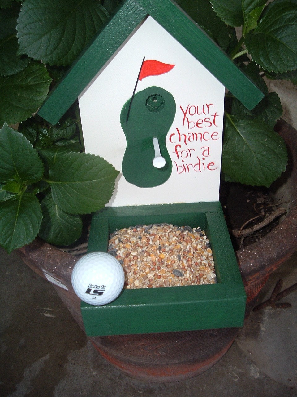 Your best chance for a birdie Golf bird feeder