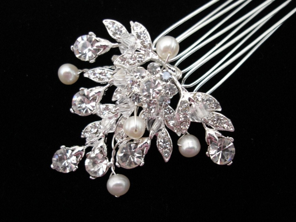 Bridal Haircomb, Wedding Hair Accessory, Bridal Hairpin, Crystal and Freshwater Pearl Haircomb