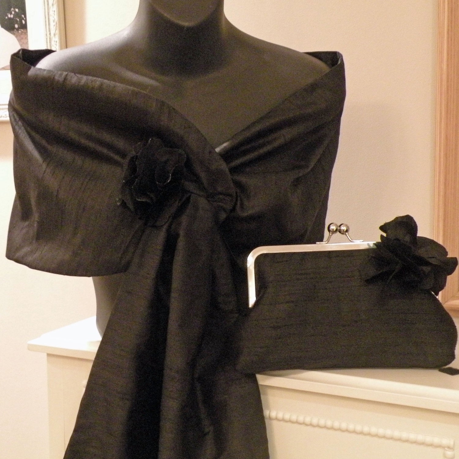 Silk Dupioni Wrap/Shawl in Black/Ivory/Red..Hands Free..Clutch/Wristlet  to match..Bridal Wrap..Free Monogram