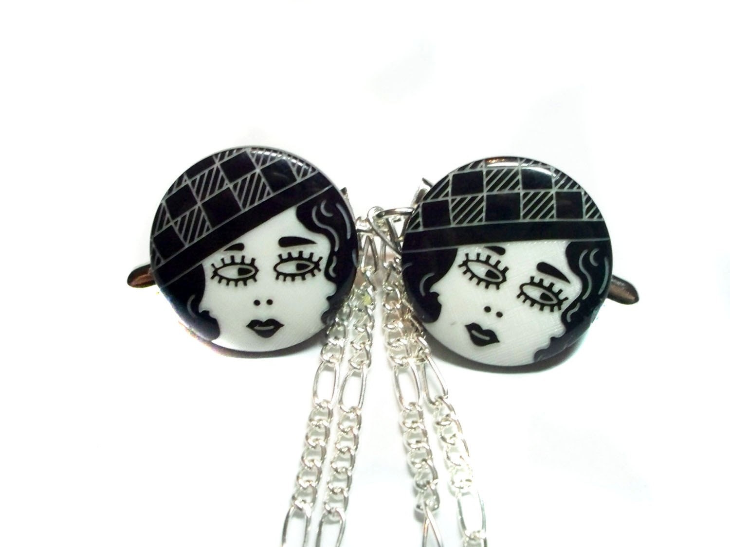 Black Flapper Sweater Clip
