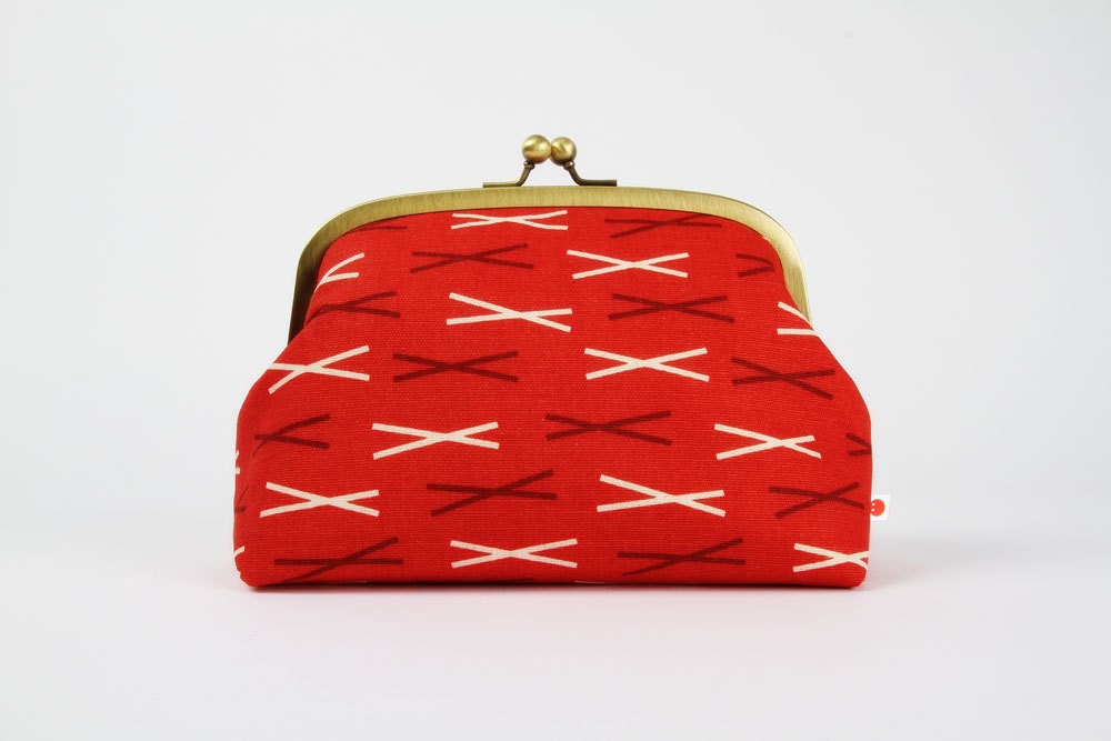 Rounded cosmetic pouch - Outside Oslo Sticks dawn - metal frame clutch bag