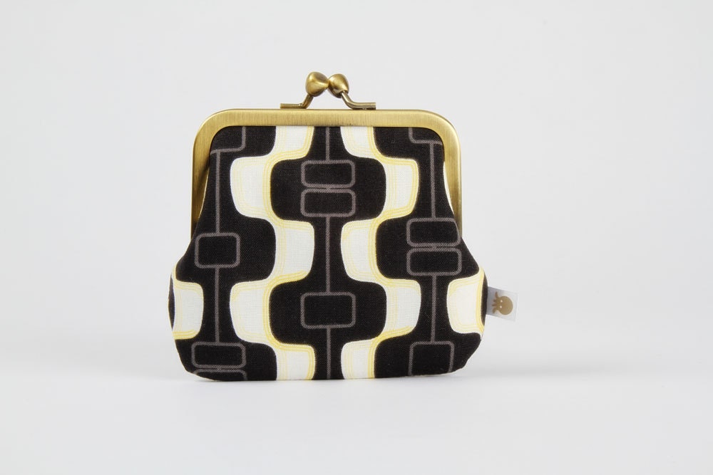 Siamese - Retro waves in black and white - double metal frame purse