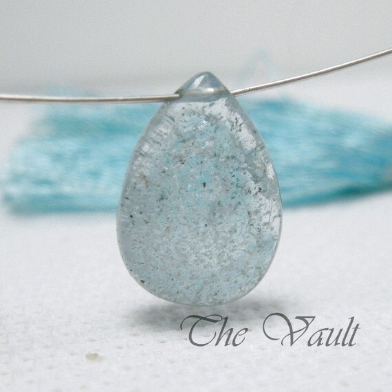 1 Aquamarine 15mm smooth pear briolette