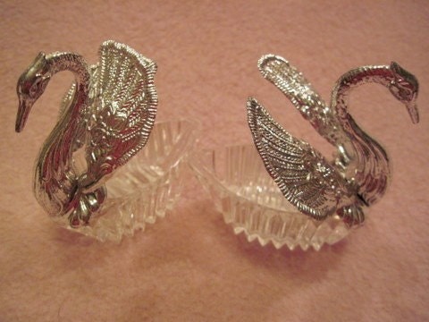 Vintage Plastic swan trinket bowl set of 2 SALE