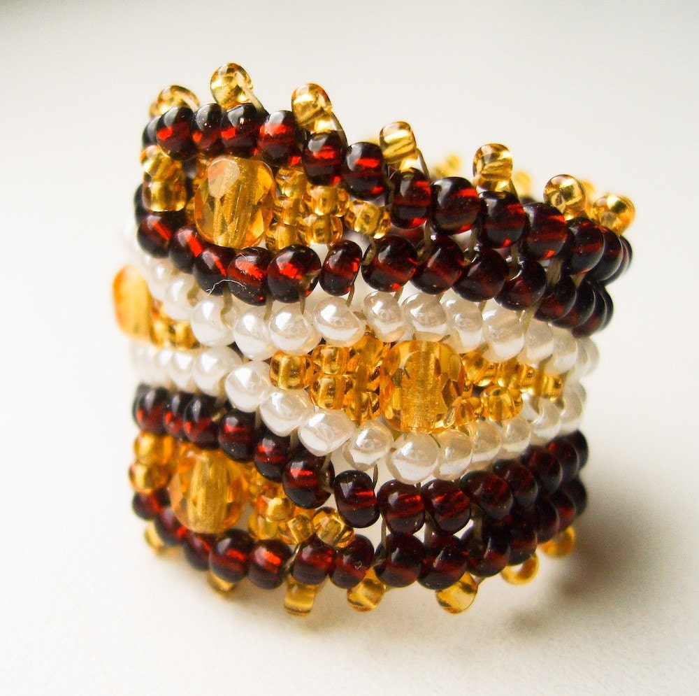 Beadwoven Ring - White Amber and Garnet - Only One