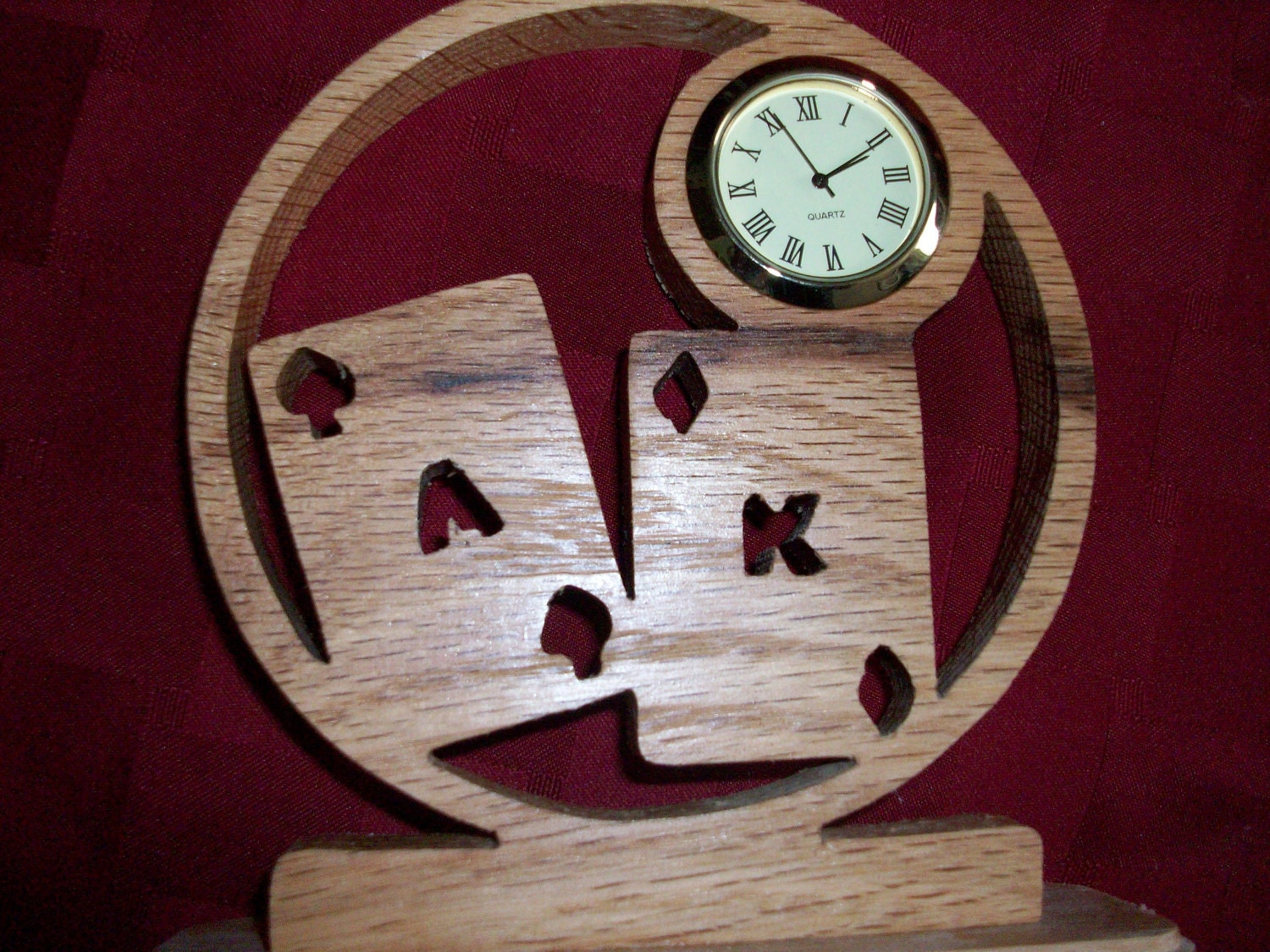 Wooden Ace/King miniature desk clock