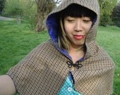 The Sherlock - A Reversible Capelet