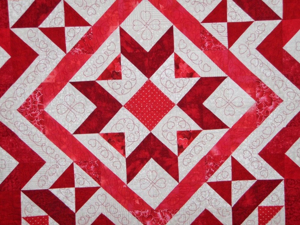 Geometric Queen Quilt red white - Ruby Crystal
