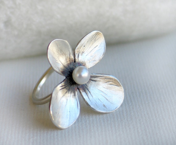 LARGE - Pearl Flower Ring in Sterling silver