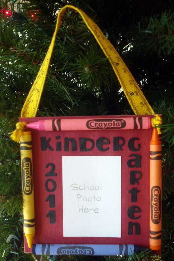 2011 Kindergarten Crayon Keepsake School Photo Ornament