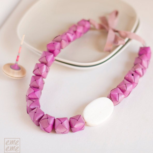 Necklace Fuchsia palm leaves beads - statement necklace - blush - dusty rose - flamingo pink