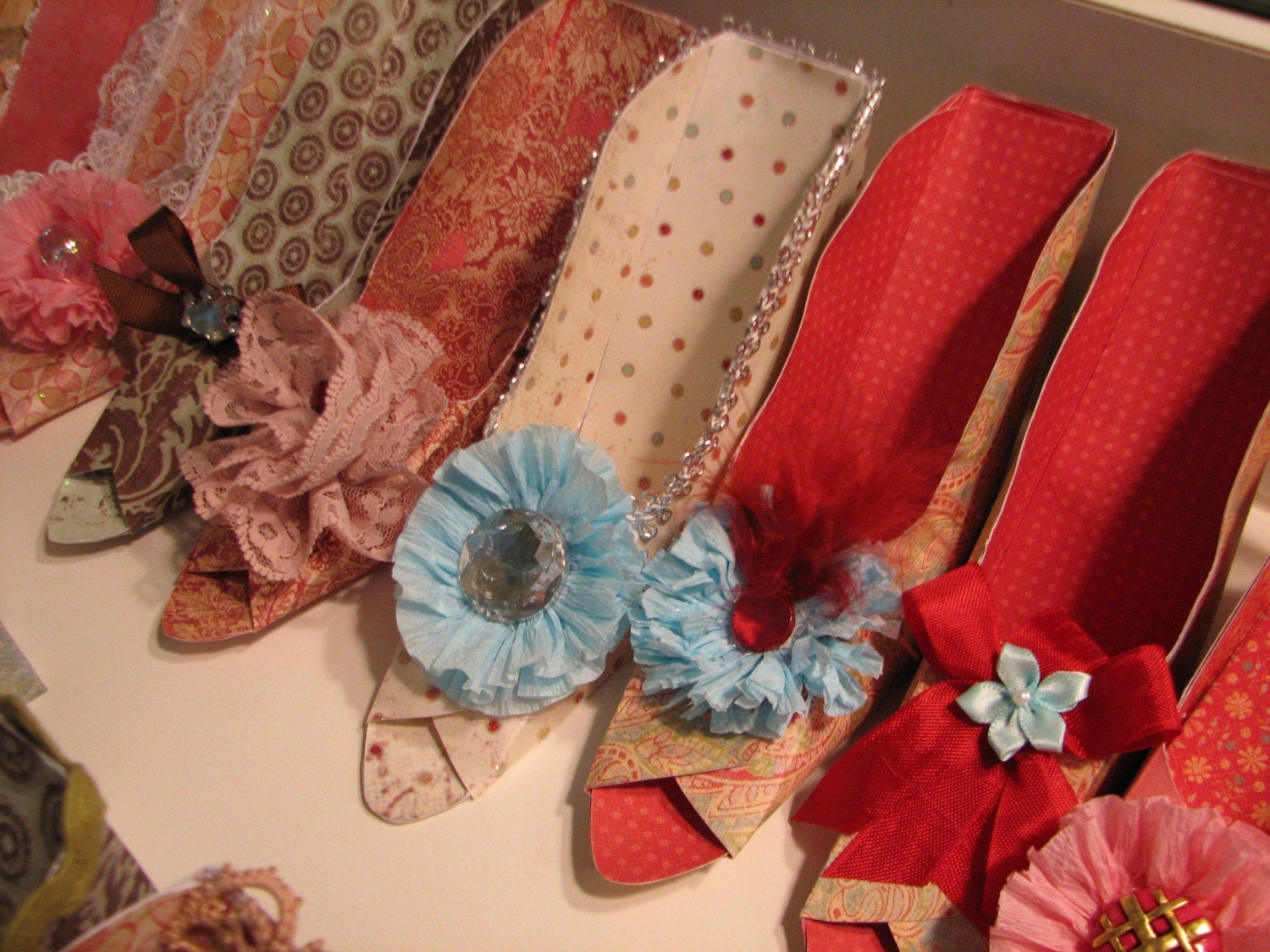 Marie Antionette inspired fancy paper shoe favor boxes