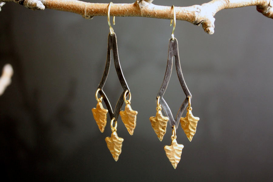 Stand on the Rock - Geometric Arrow Head Earrings - F-OFF Deal Of The Week - 50% Off Sale
