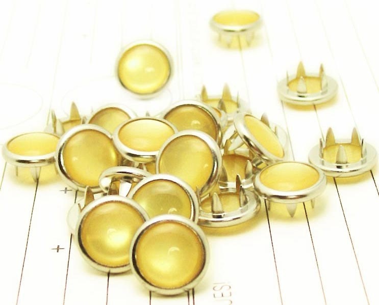 24 Light Yellow Cowgirl Snaps Pearl Prong Western Snaps
