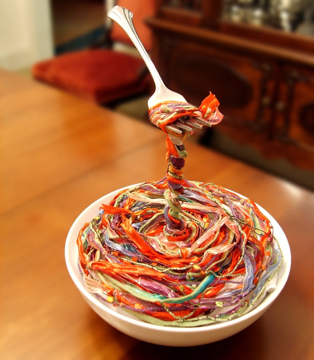 Spaghetti Scarf alla spicy roasted pepper and tomato melange