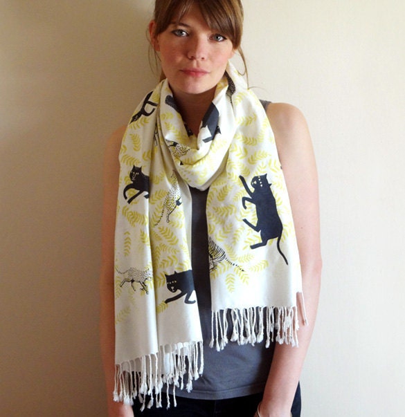 Big Cats Scarf - Cream