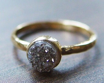 Silver gray druzy Ring in 14k Gold