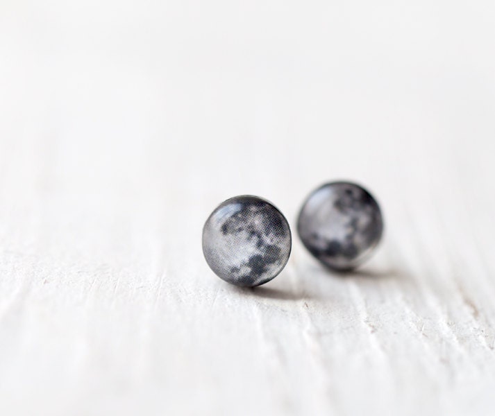 Full moon earring studs - Tiny ear posts - Space jewelry (E102)