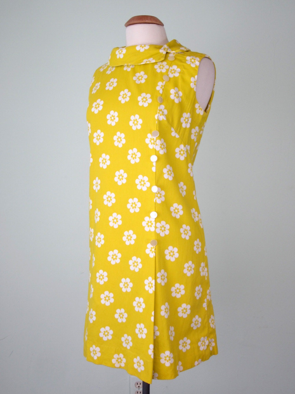 SALE 60s dress / saffron floral cotton mini (m - l)
