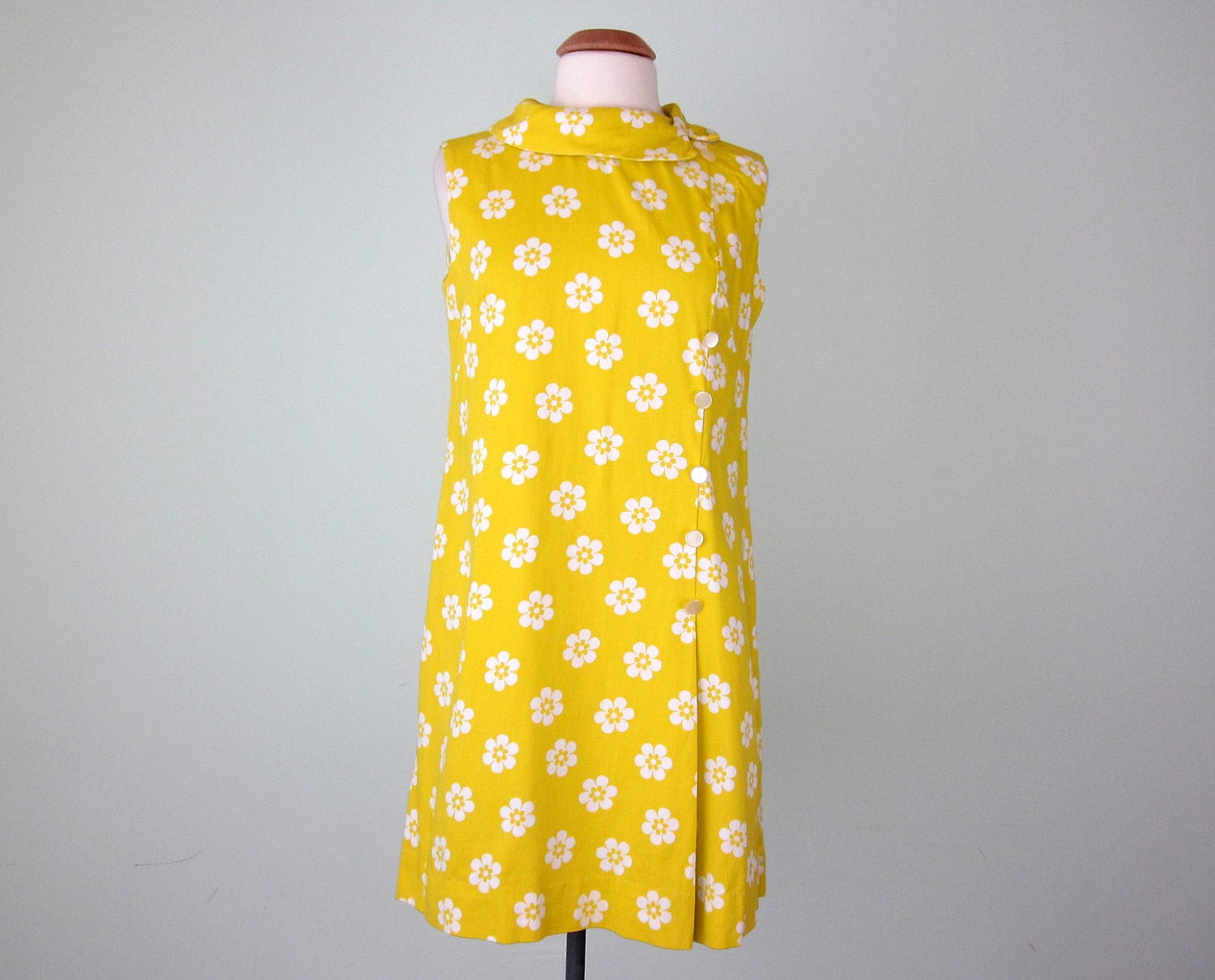 SALE 60s dress / saffron floral cotton mini (m - l)