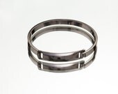 ID-STYLE GUNMETAL-plated Simple Swing-Top Bracelet - Unisex