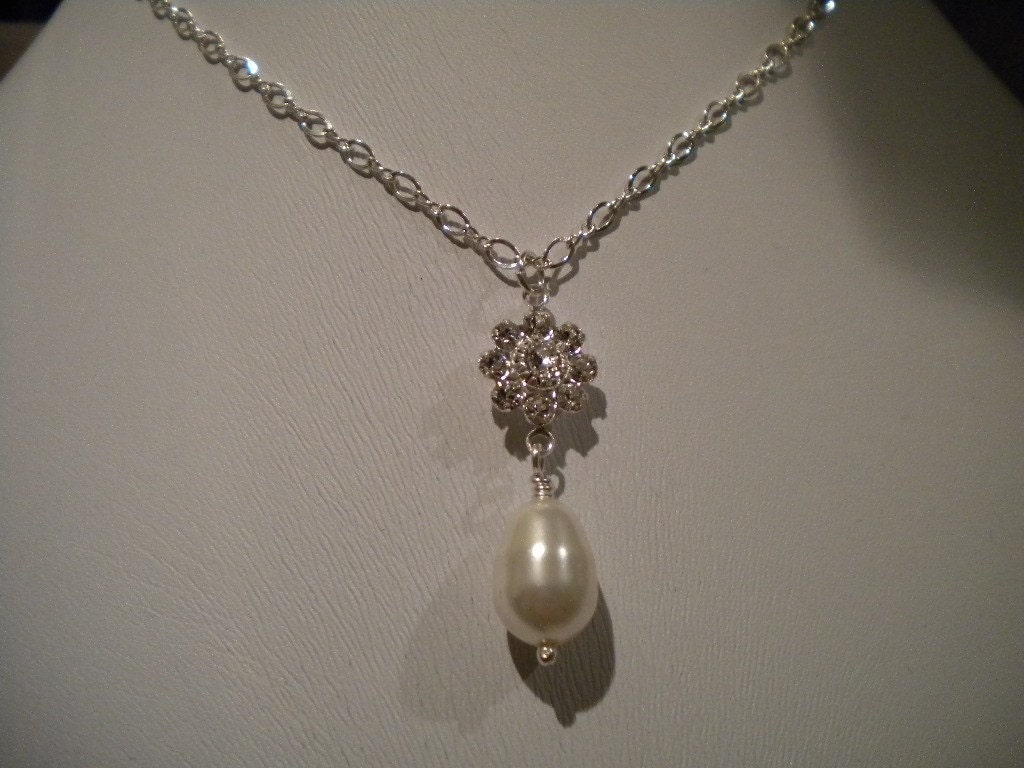 Bridesmaid jewelry, pearl necklace, rhinestone flower, Silver Necklace, Jessica