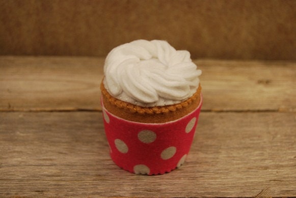 Felt Food Cupcake - Vanilla