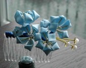Blue Lilly Kanzashi - Blue Flowers with gold accents on haircomb