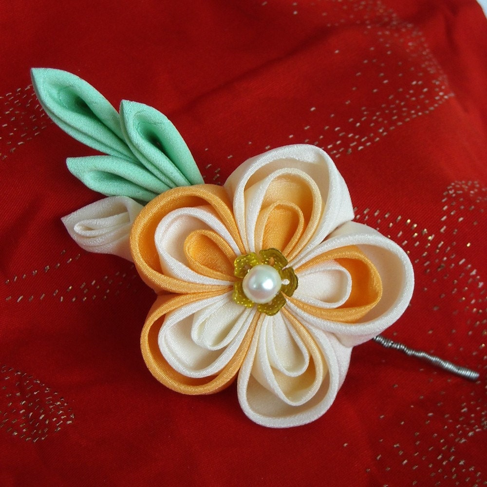 Limited Edition Groom Tsumami Kanzashi Boutonniere, Bridal Flower Corsage, Floral Brooch