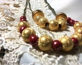 Beaded Chain Necklace with Magenta and Gold Dust