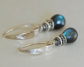 Labradorite briolette Earrings Sterling Silver hammered grey faceted Stone drop Gemstone blue flash