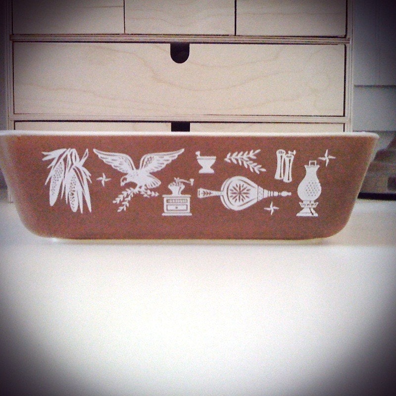 Vintage brown Pyrex Early American rectangular dish
