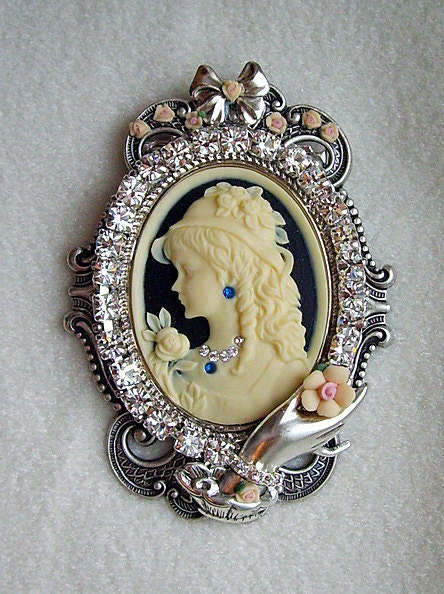 Victorian Profile Lady Cream Black 3-d Cameo Pin Brooch/Pendant OOAK Signed